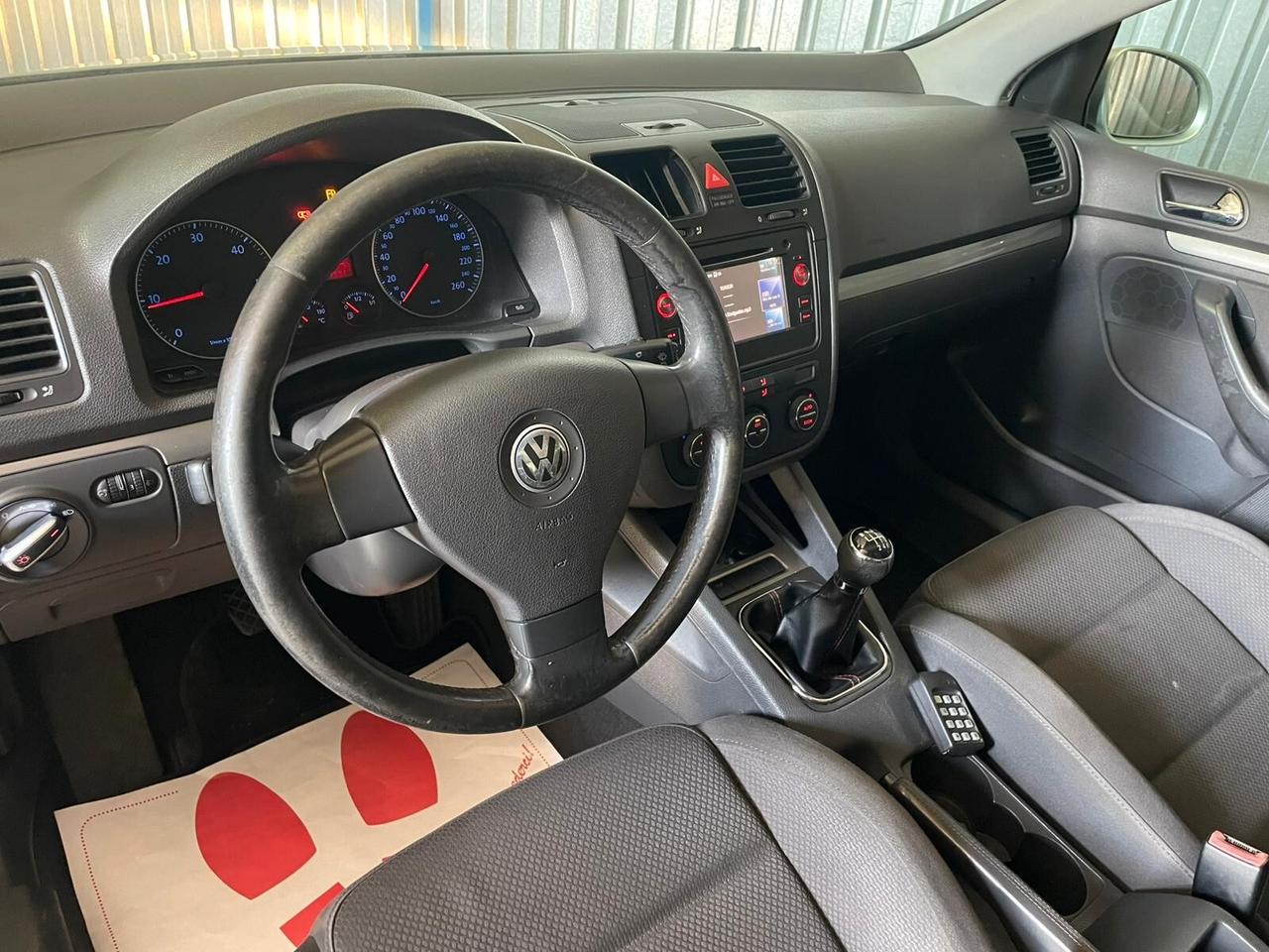 VOLKSWAGEN GOLF 2.0 SPORTLINE - NEOPATENTATI