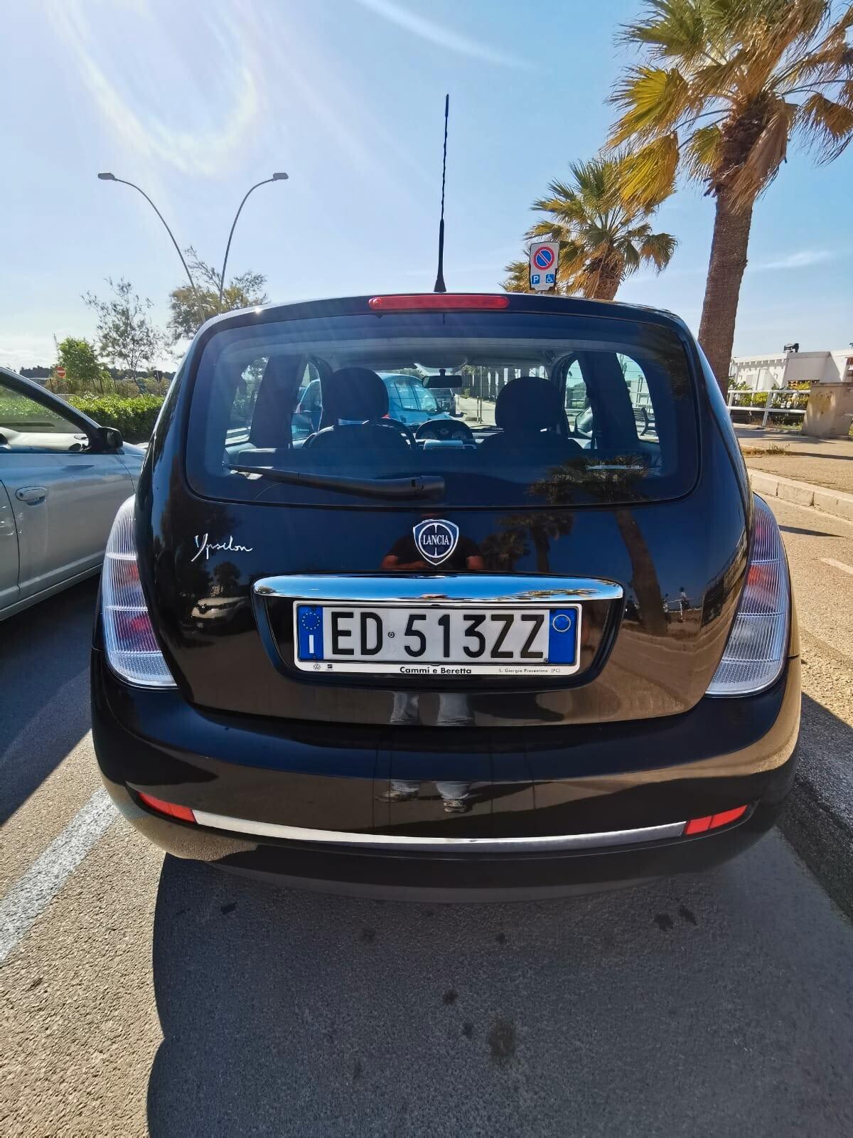 Lancia Ypsilon 1.2 69 CV Diva NEOPATENTATI