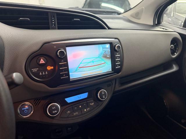 TOYOTA Yaris 1.5 Hybrid 5 porte Business