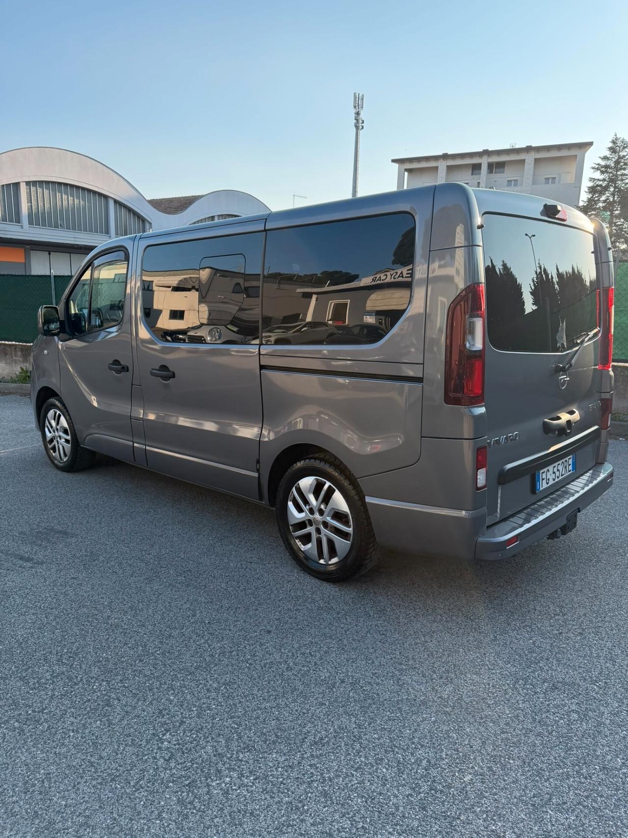 Opel Vivaro 1.6 Biturbo CDTI Combi L1H1 2,9t