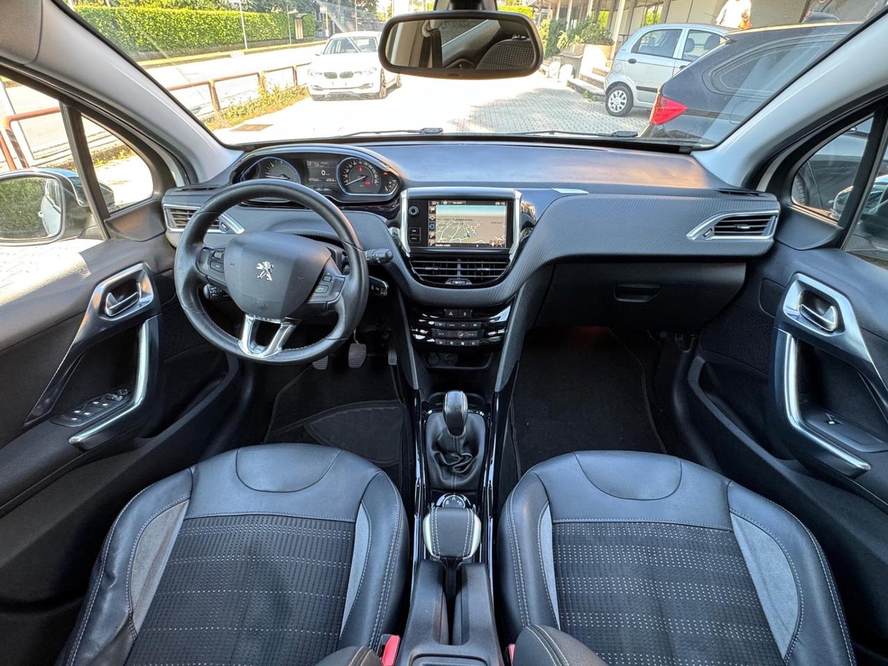 Peugeot 2008 BlueHDi 100 Black Matt