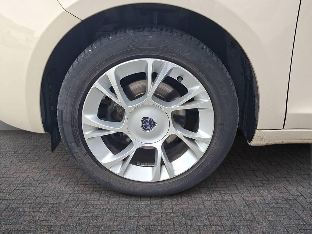 Lancia Ypsilon 5 Porte 1.2 Gold