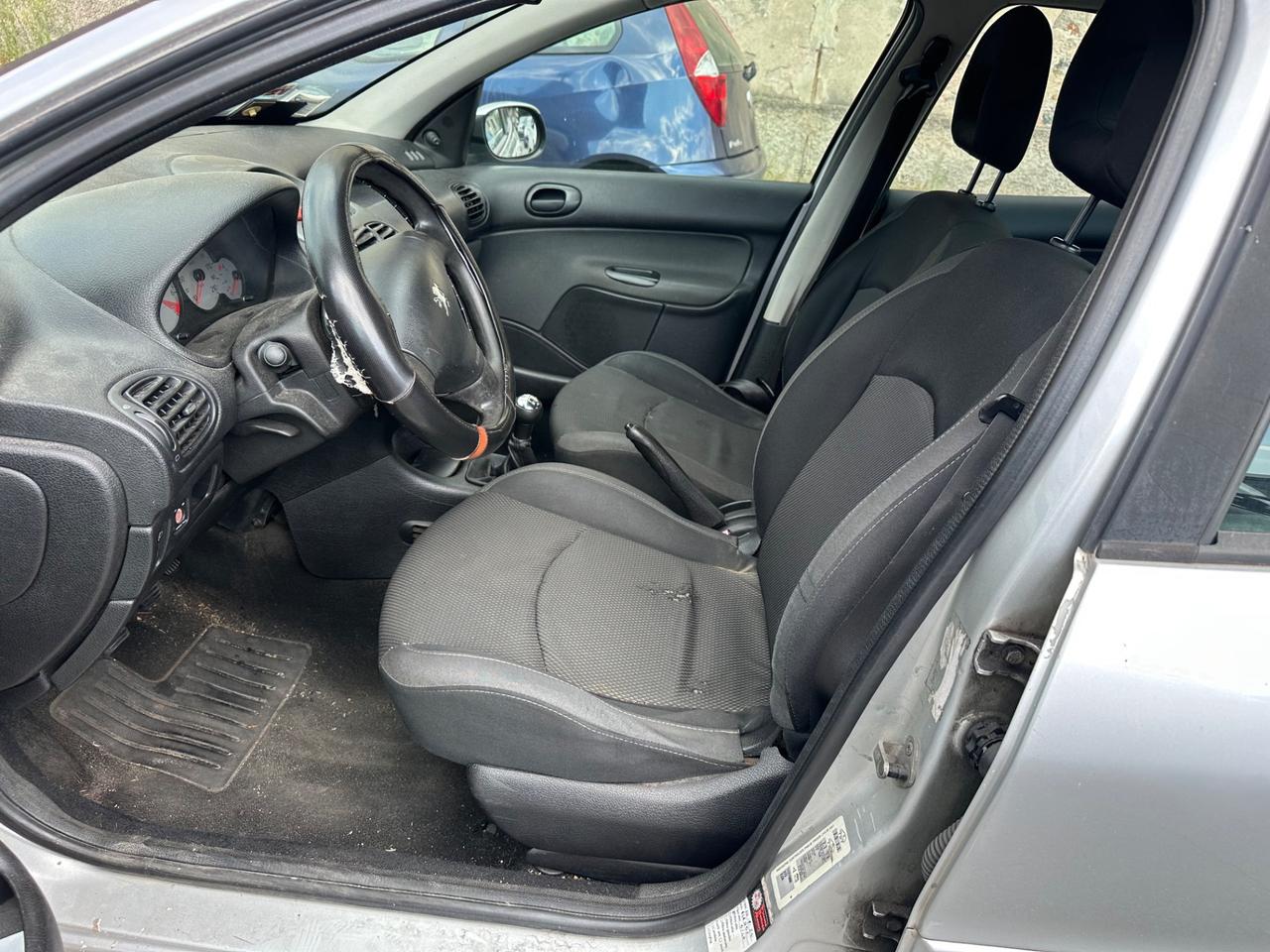 Peugeot 206 1.4 5p. Enfant Terrible