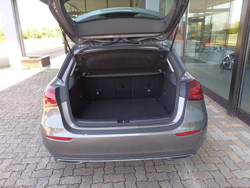 Mercedes-Benz Classe A A 180 d Progressive Advanced