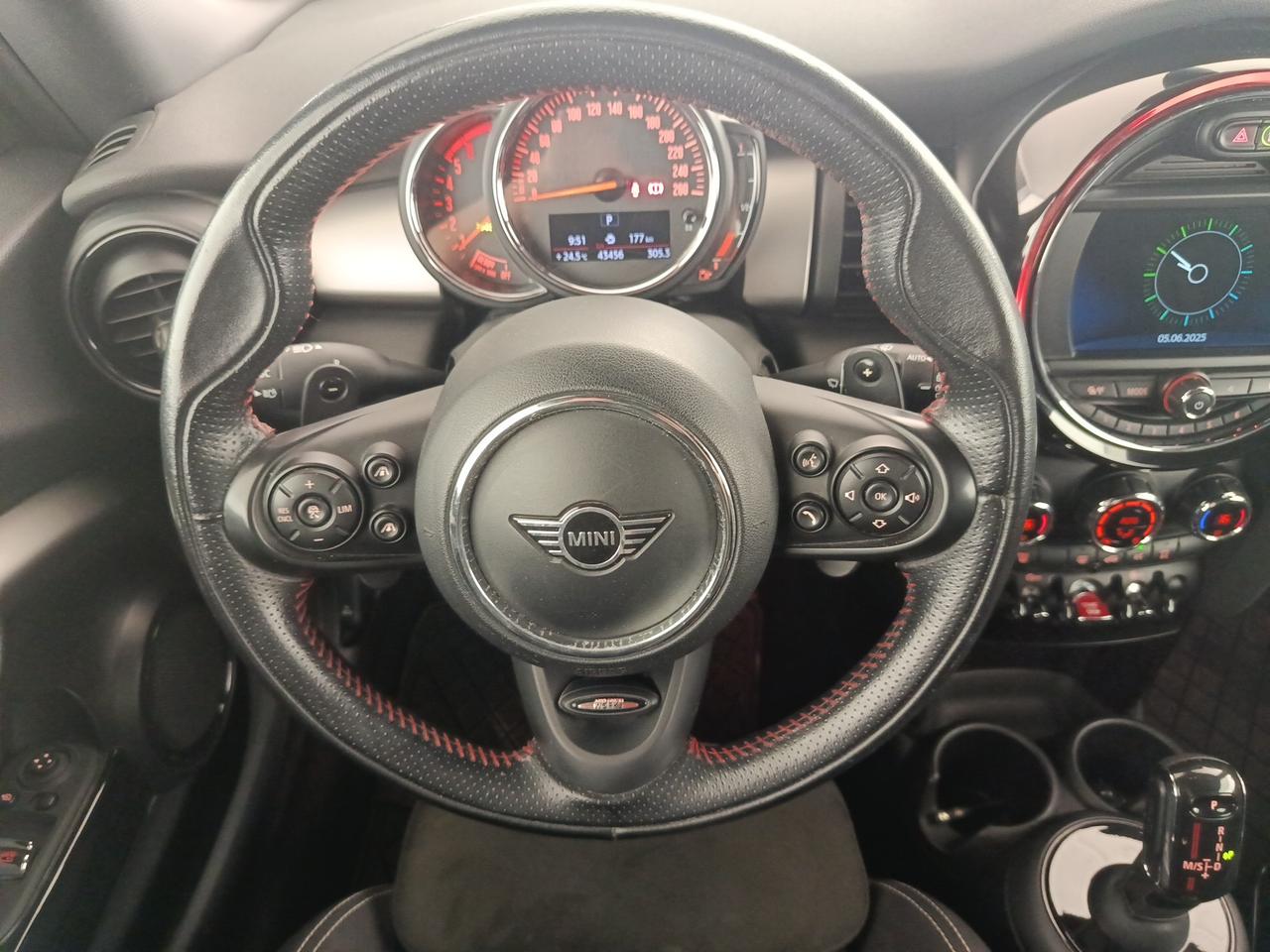 MINI Mini 4ª serie (F56) - Mini 2.0 Cooper SD aut. Hype