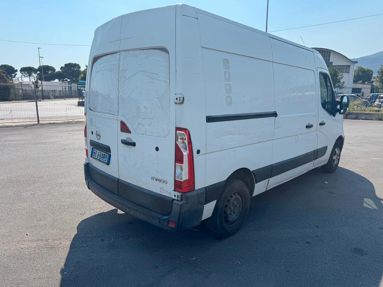 Nissan NV400 35 2.3 dCi Furgone