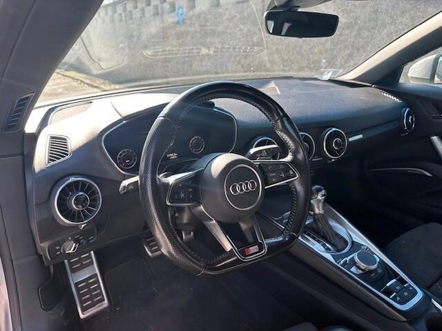 Audi TT Roadster 2.0 TFSI quattro S tronic line