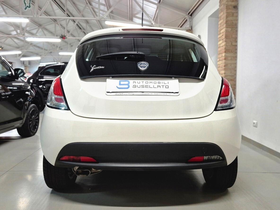 Lancia Ypsilon 1.2 69 CV 5 porte S&S Gold