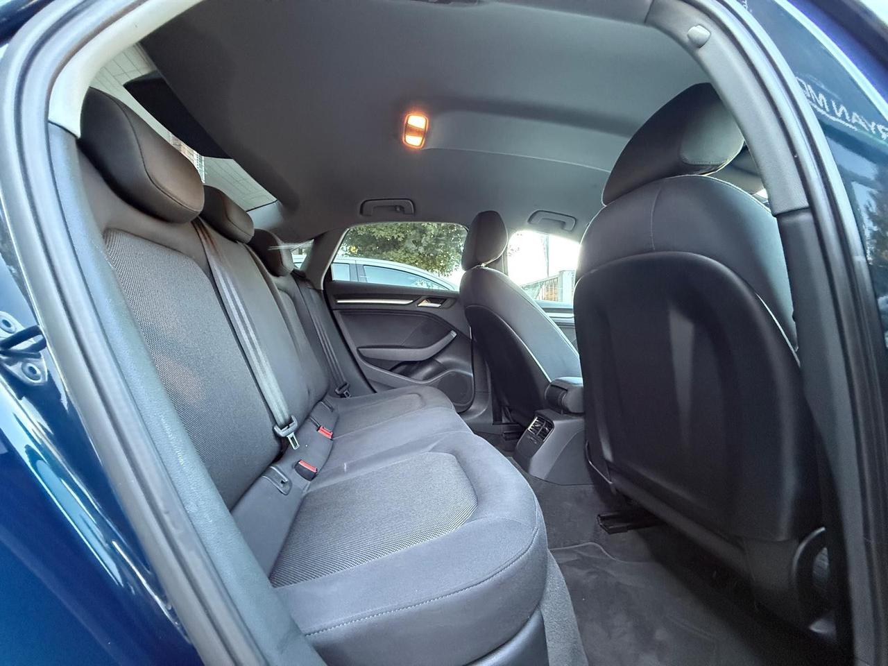 Audi A3 Sedan 30 TDI Business