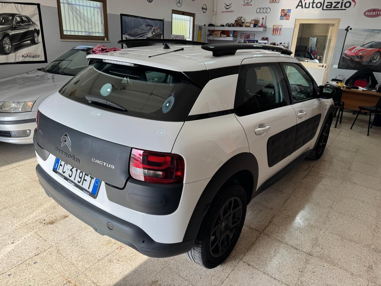 Citroen C4 Cactus BlueHDi 100 cv. Autom. Shine OK