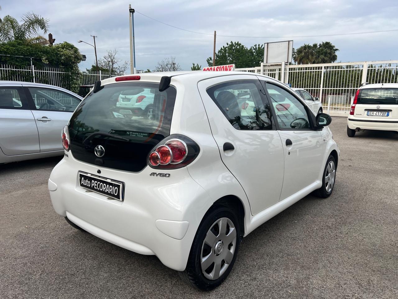 Toyota Aygo 1.0 12V VVT-i 5 porte Active