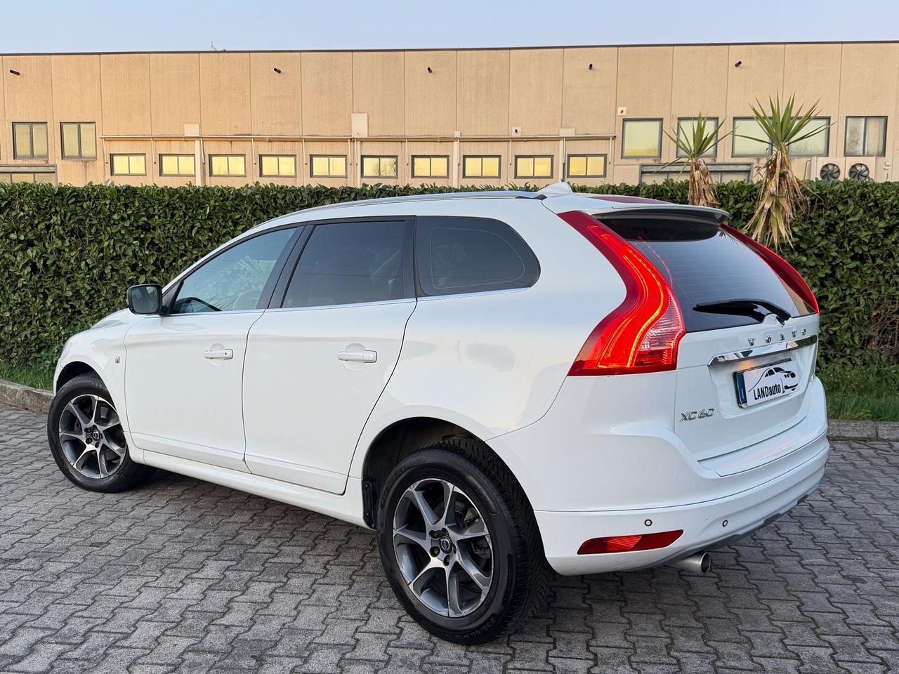 Volvo XC60 2.0 D3 150CV OCEAN RACE EURO6
