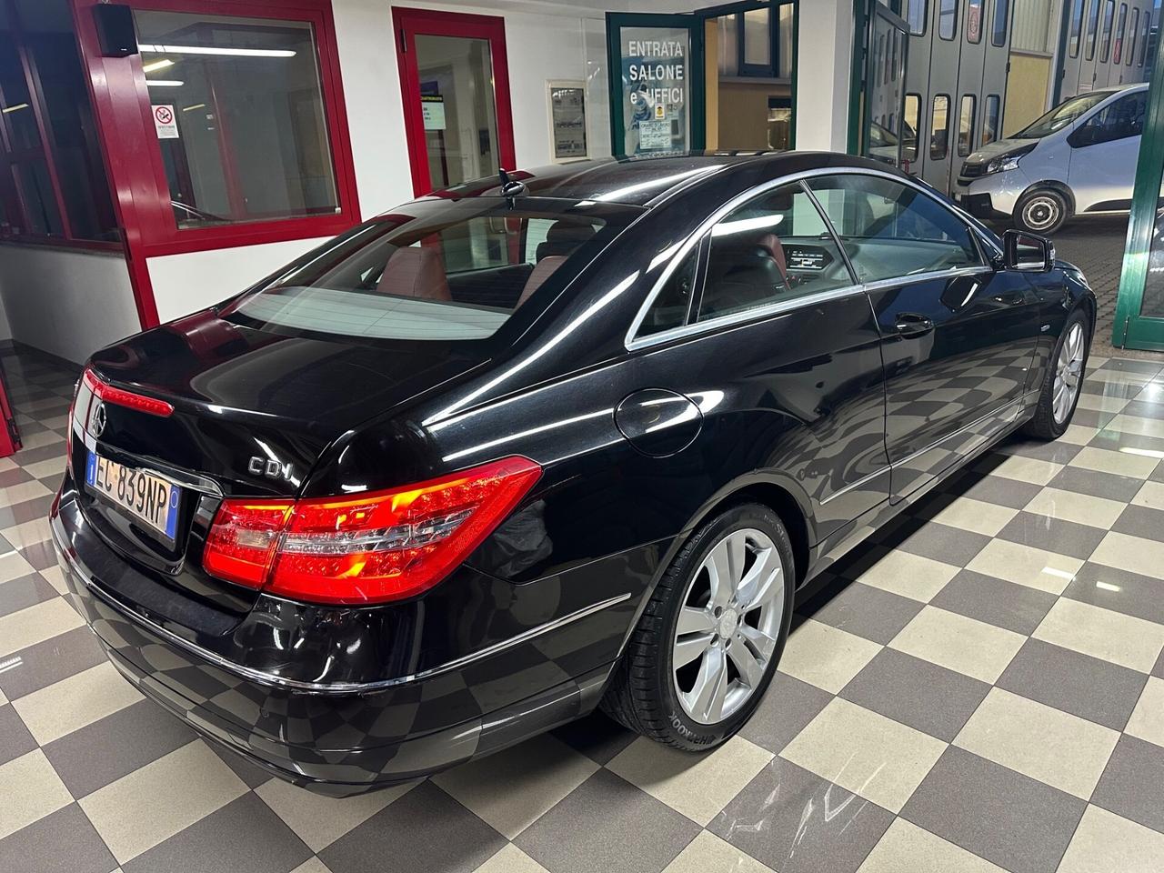 Mercedes-benz E 250 CDI BlueEFFICIENCY Avantgarde