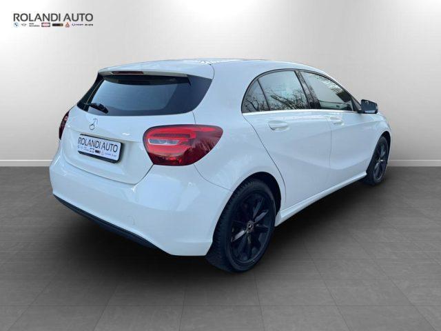 MERCEDES-BENZ A 180 d Business