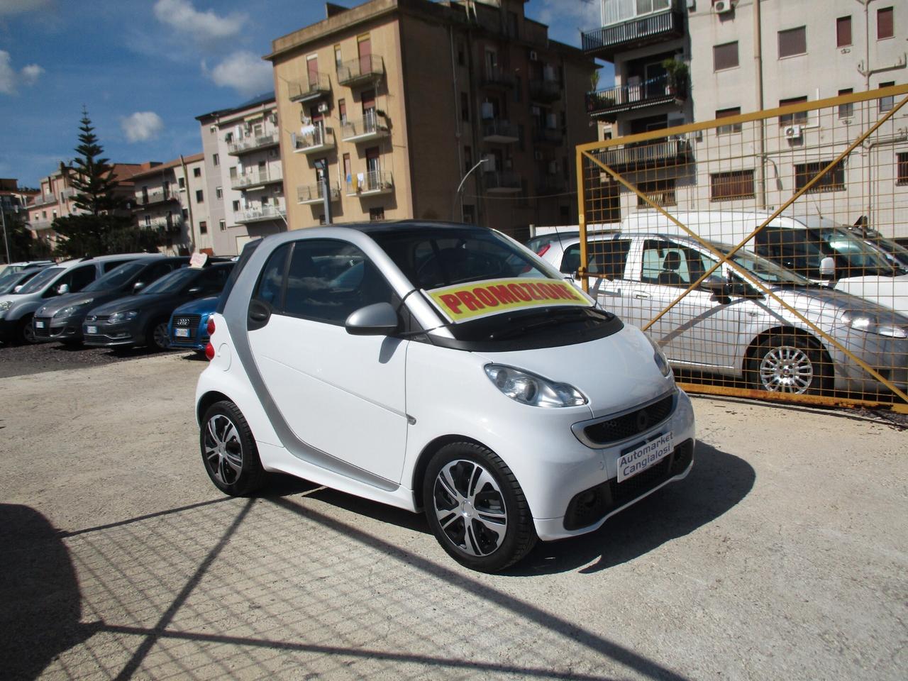 Smart ForTwo 1000 52 kW MHD 2012