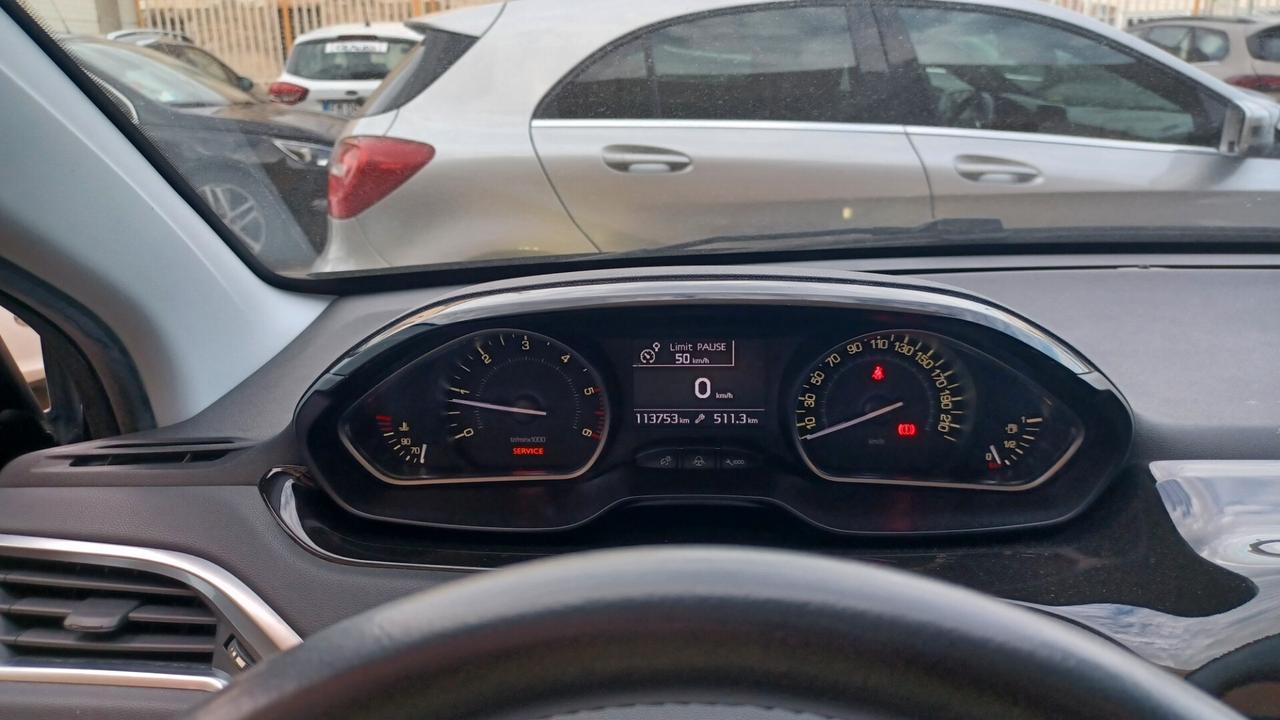 Peugeot 208 1.4 HDi 68 CV 5 porte Allure