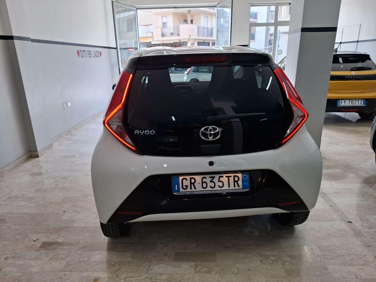 Toyota Aygo Connect 1.0 BENZINA - 2021 AUTOMATICA