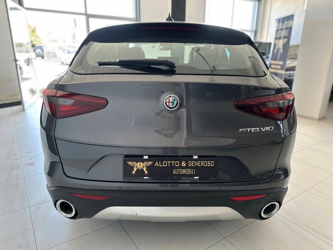 Alfa Romeo Stelvio 2.2 180 CV AT8