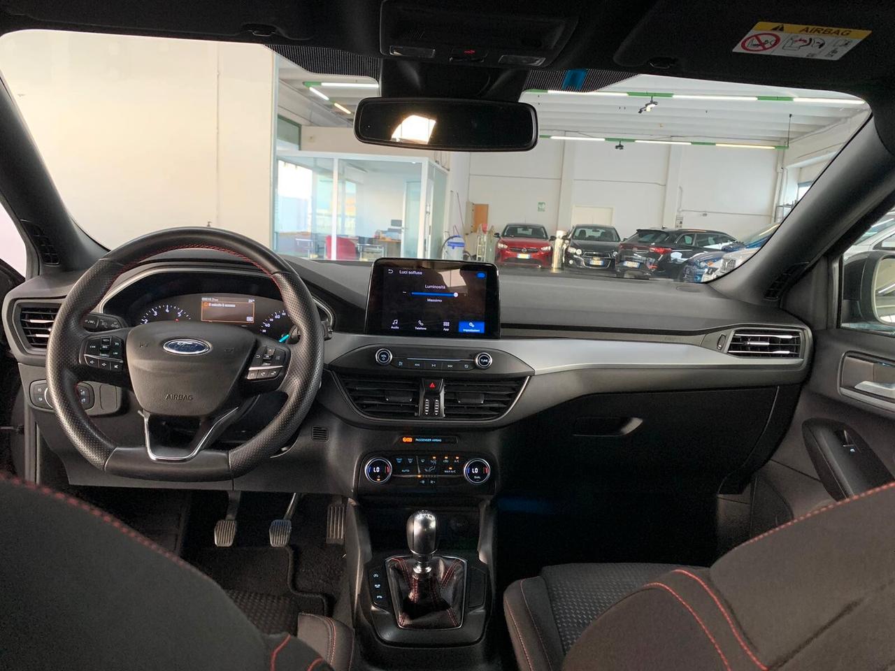 Ford Focus 1.0 EcoBoost Hybrid 125 CV Power. 5p. ST-Line Style
