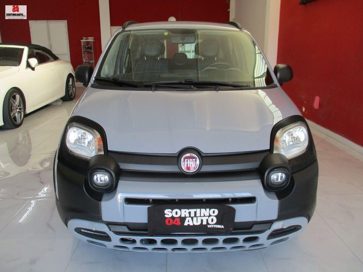 FIAT Panda 1.0 S&S Hybrid City Cross-2021 KM60000
