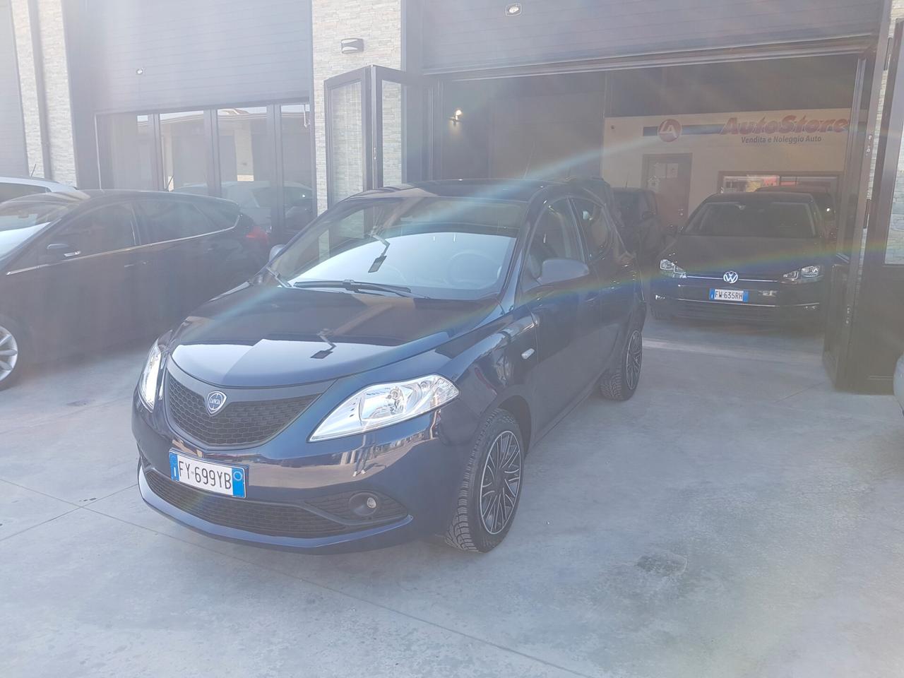 Lancia Ypsilon 1.2 69 CV 5 porte GPL Ecochic Gold