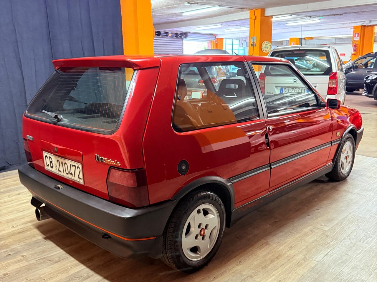 LEGGENDARIA FIAT UNO TURBO IN CONDIZIONI DA VETRINA