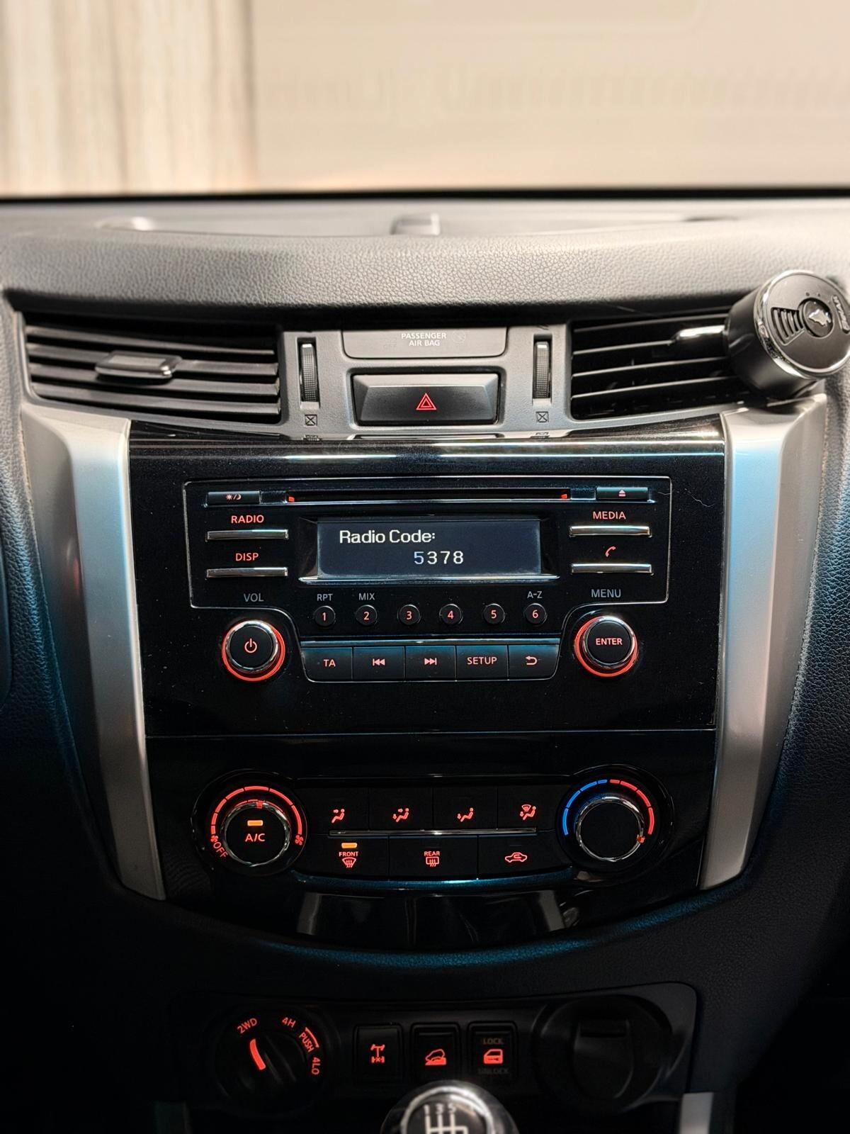 Nissan Navara 2.3 dCi 4WD Double Cab N-Connecta