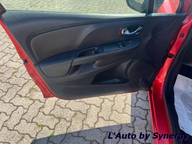 RENAULT Clio 1.5 dCi 8V 75CV 5 porte Wave