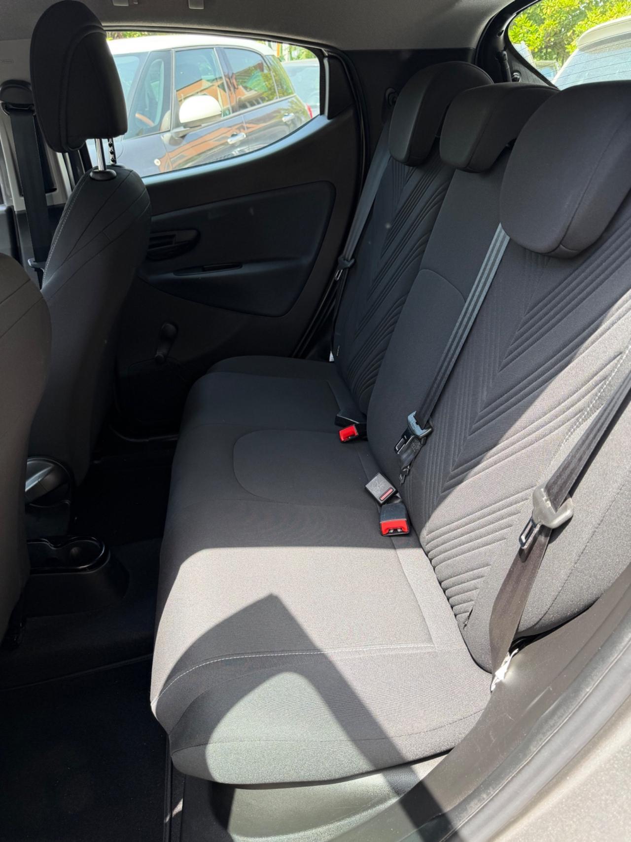 Lancia Ypsilon 1.2 69 CV 5 porte GPL Gold