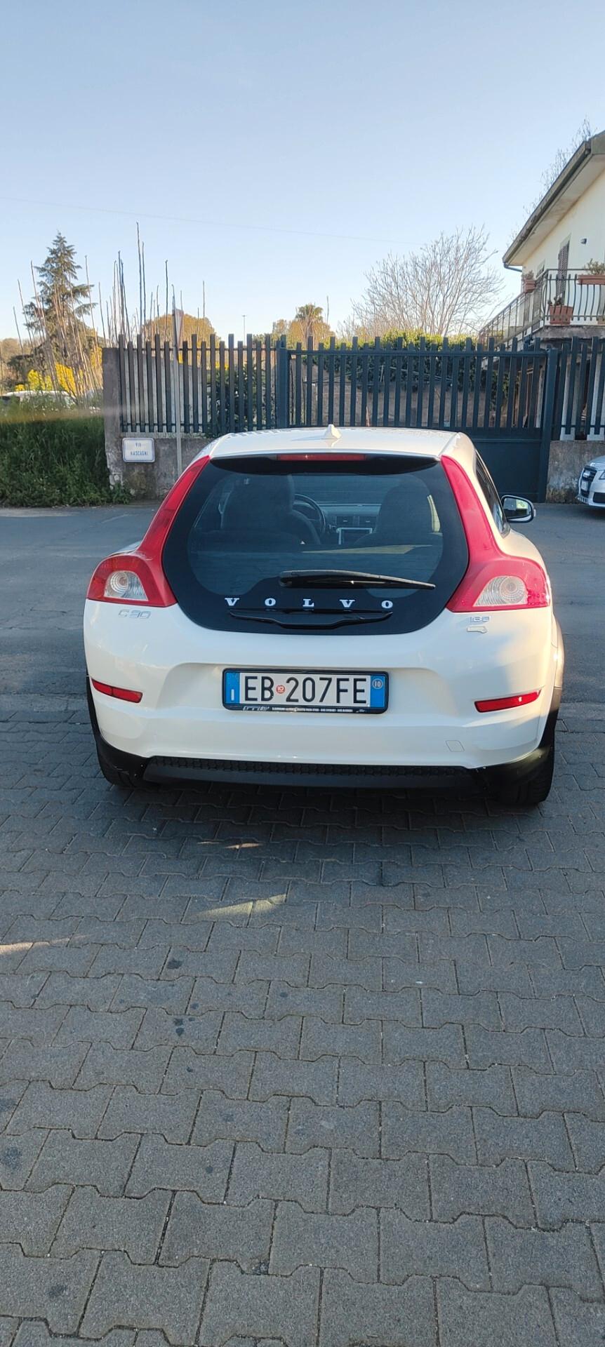 Volvo C30 D2 R-Design 1.6 diesel