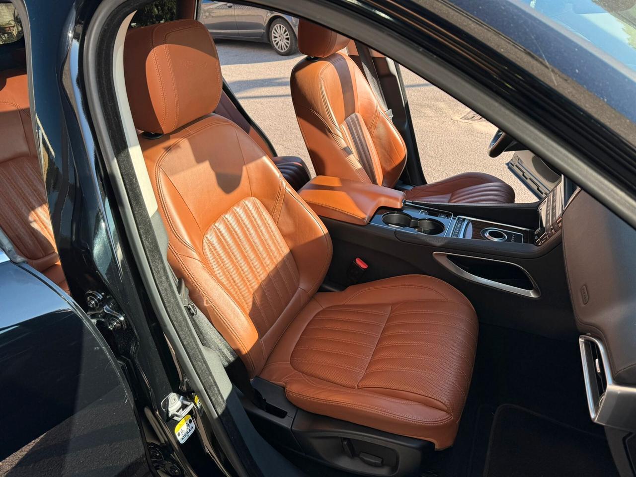Jaguar F-Pace 2.0 D 180 CV AWD aut. Portfolio