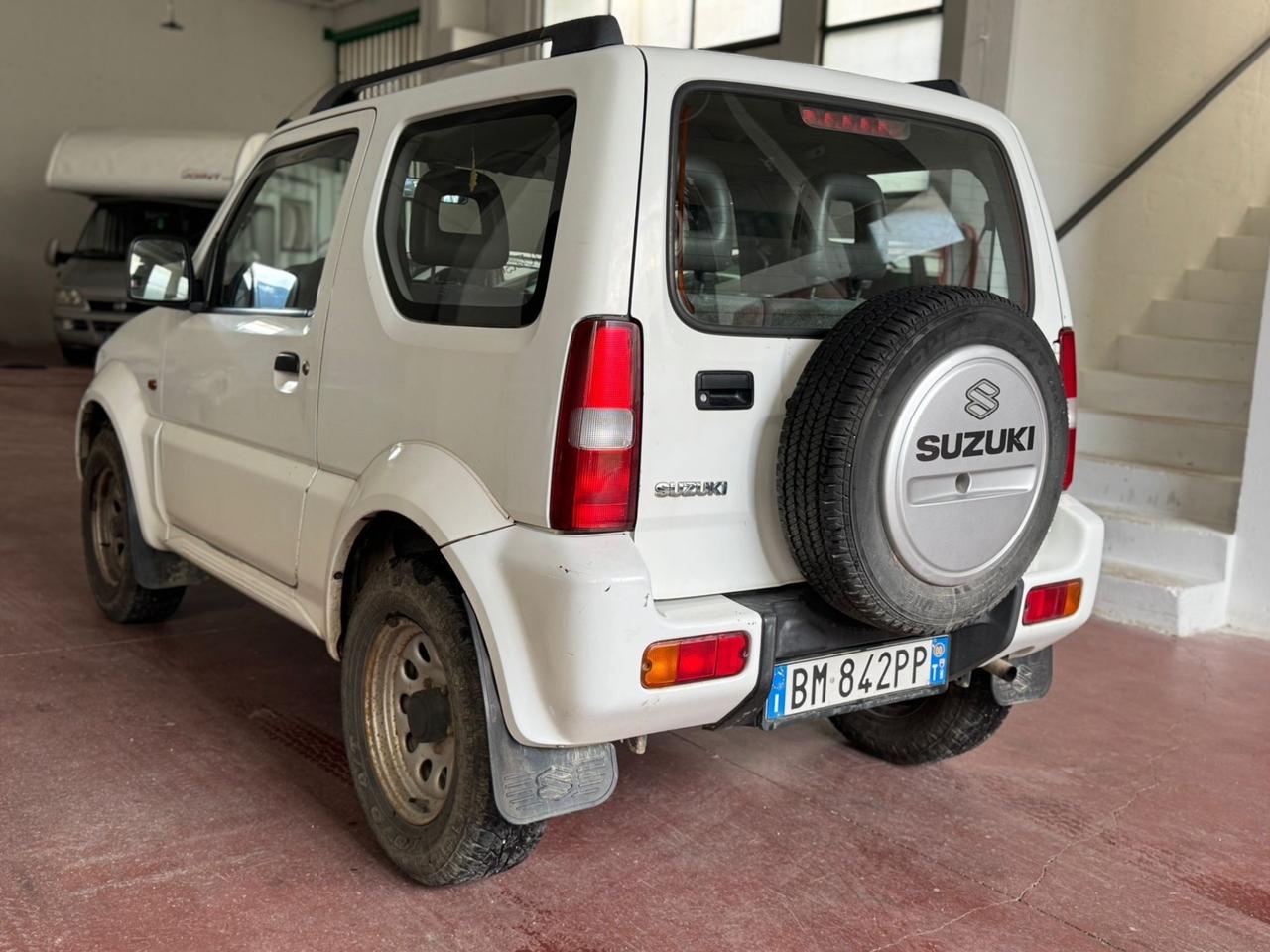 Suzuki Jimny 1.3i 16V cat 4WD JLX SI NEOPATENTATI