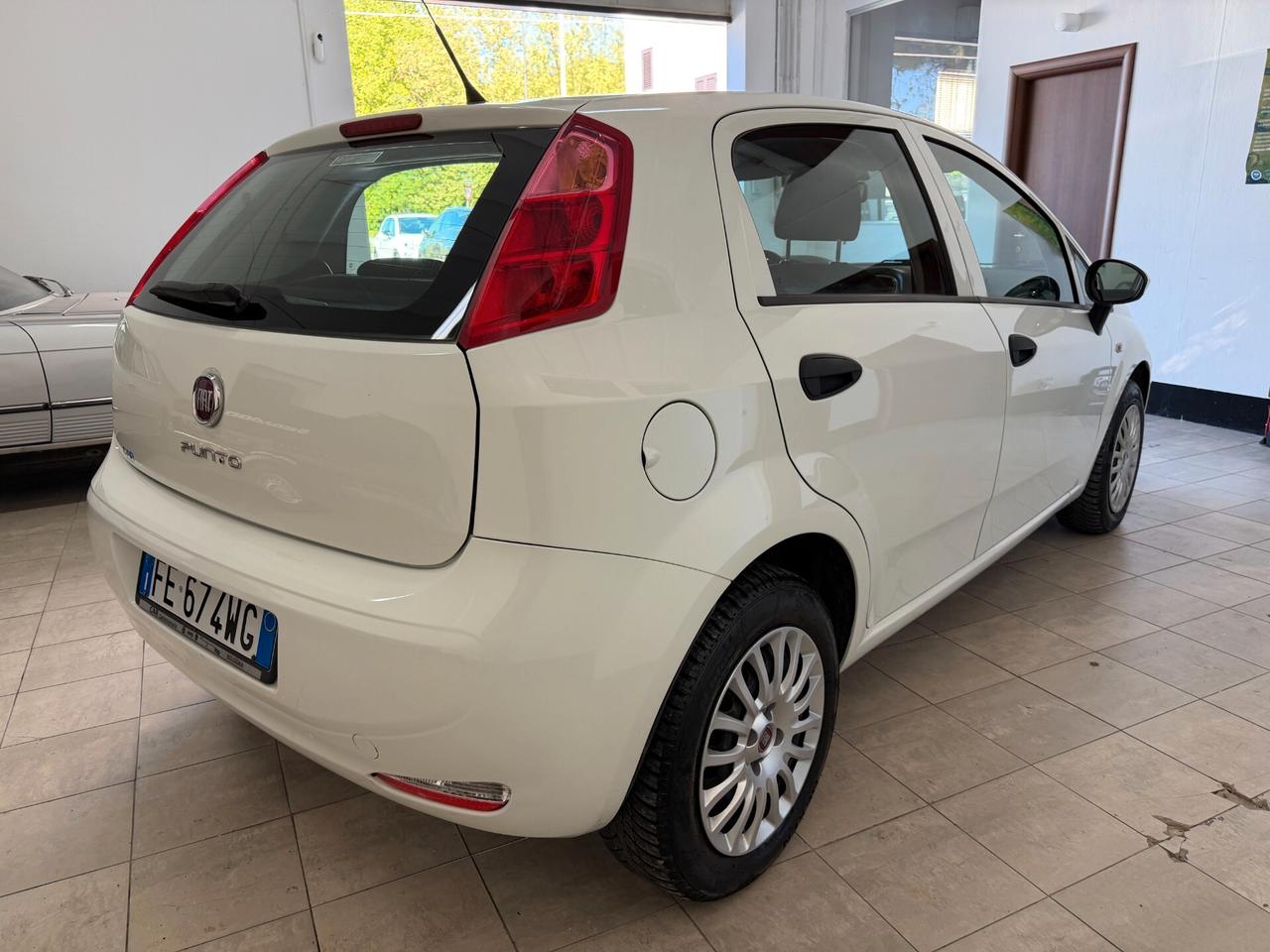 Fiat Punto 1.4 8V 5 porte GPL KM 89000 OK NEOPATENTATI
