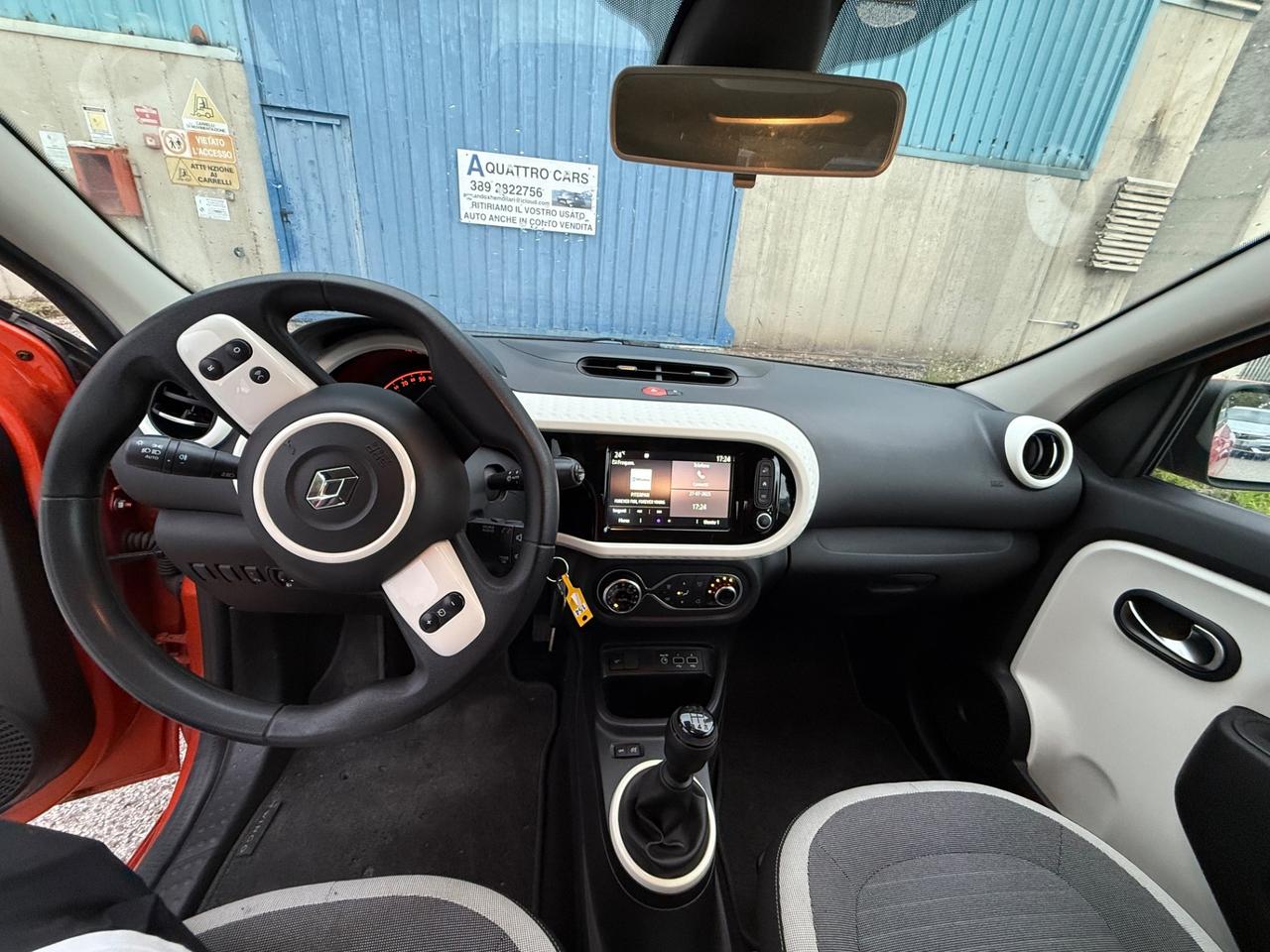 Renault Twingo SCe 65 CV Urban Night