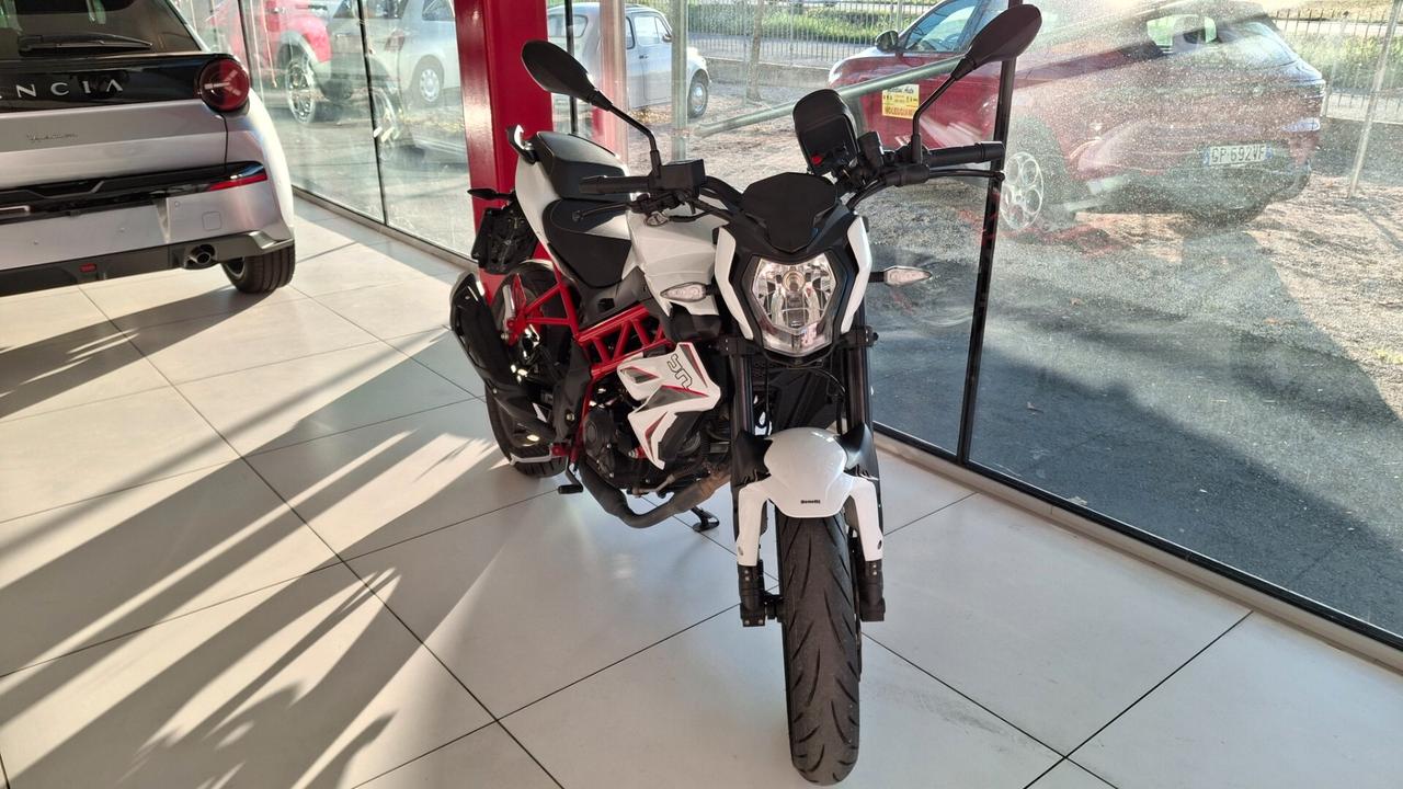 Benelli BN 125