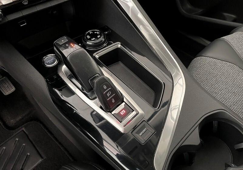 Peugeot 3008 BlueHDi 120 S&S EAT6 Allure