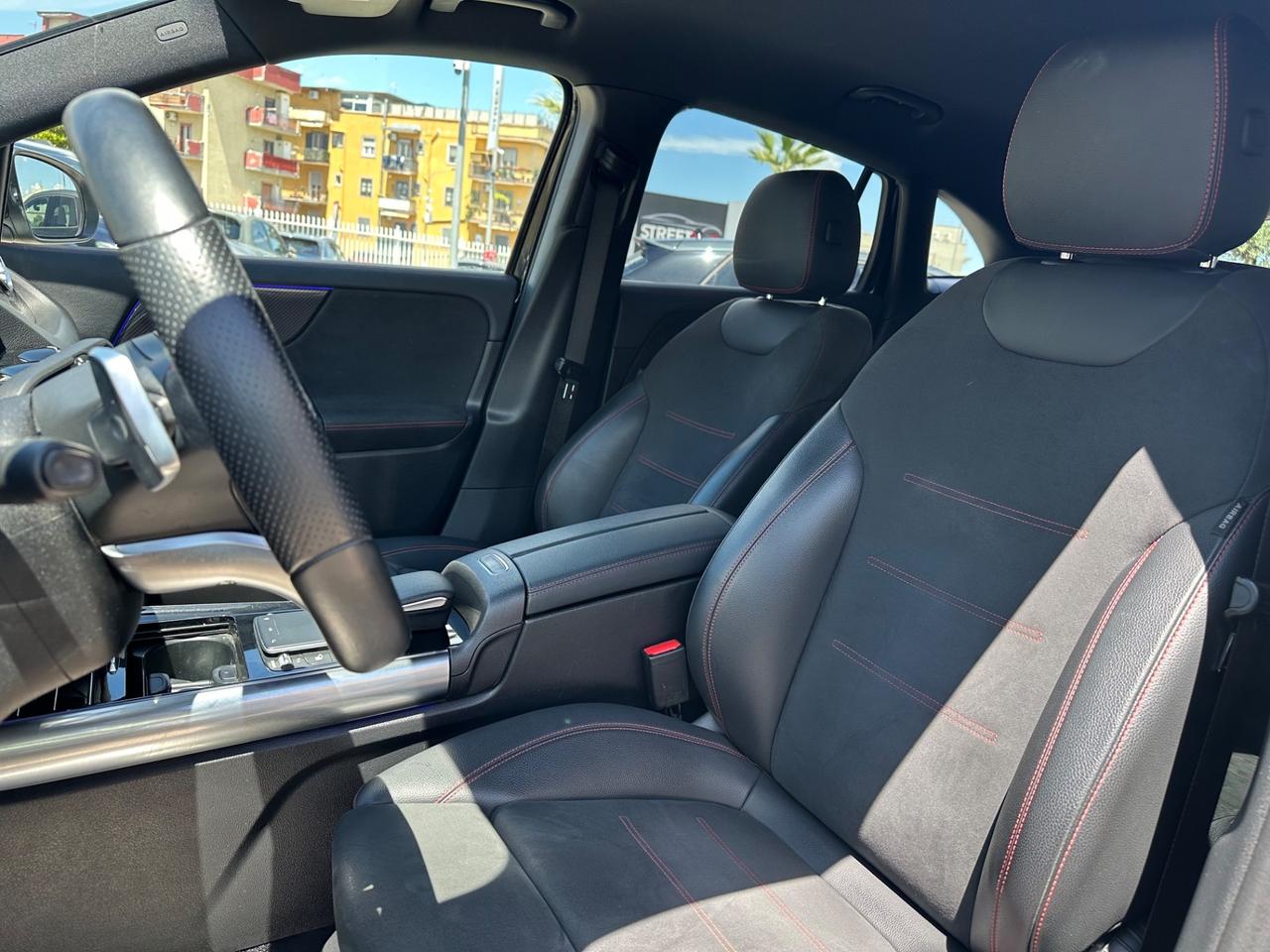 Mercedes-benz GLA 200d Automatic 4Matic Premium AMG