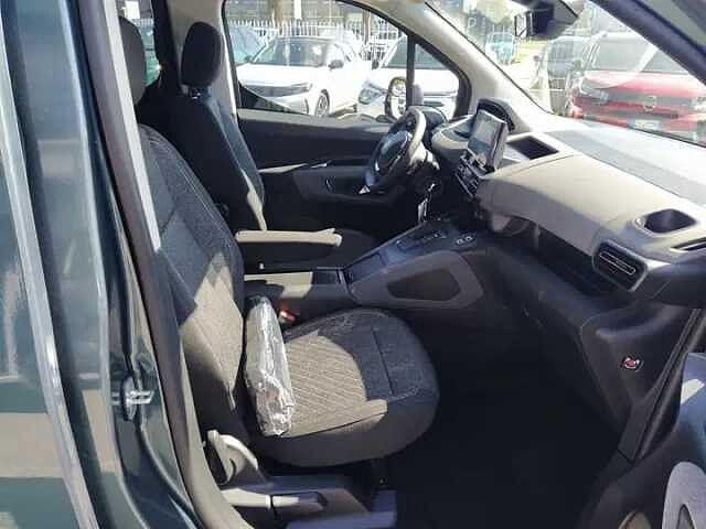 Peugeot Rifter MIX 1.5 BHDi 130cv EAT8 ALLURE tg.M AUTOCARRO KM0