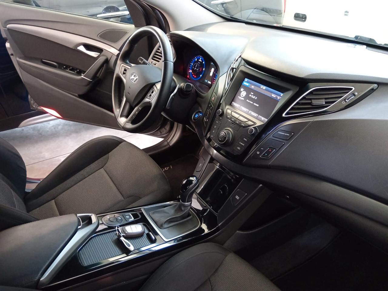 Hyundai i40 Wagon 1.6 CRDi DCT Business