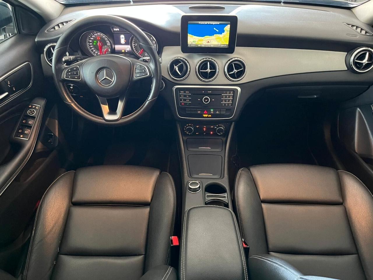 Mercedes-benz GLA 200 d Automatic Enduro Activity