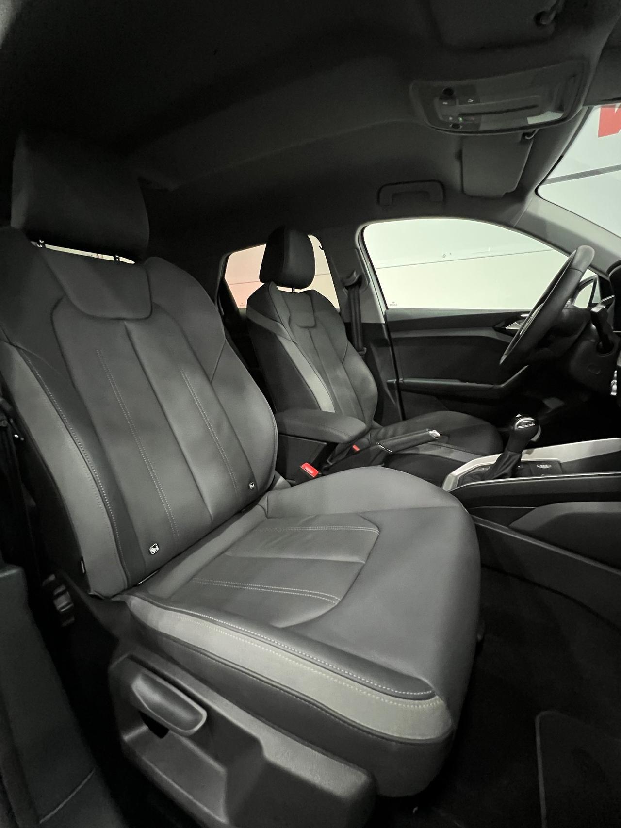 A1 allstreet 30 TFSI S tronic Identity Contrast