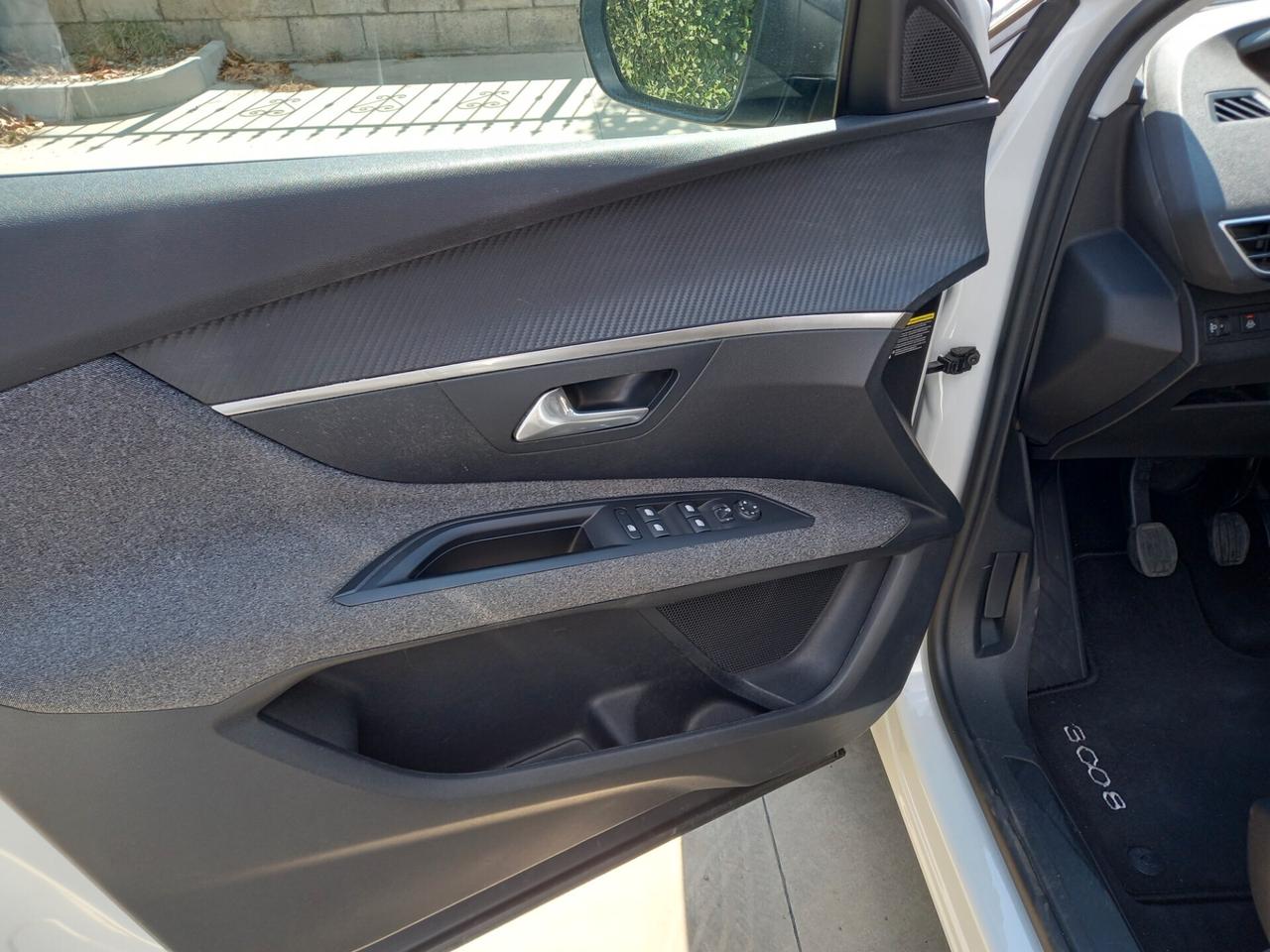 Peugeot 3008 BlueHDi 130 S&S 2022