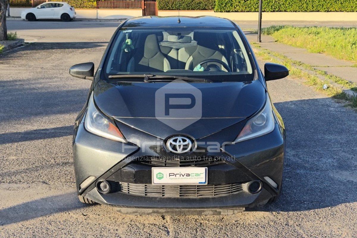 TOYOTA Aygo 1.0 VVT-i 69 CV 5 porte x-business MMT