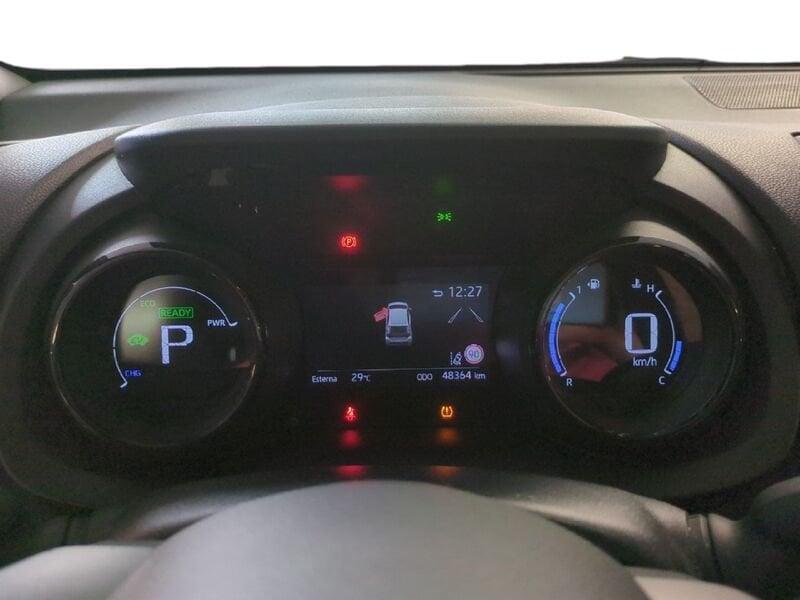 Toyota Yaris Hybrid Lounge MY22