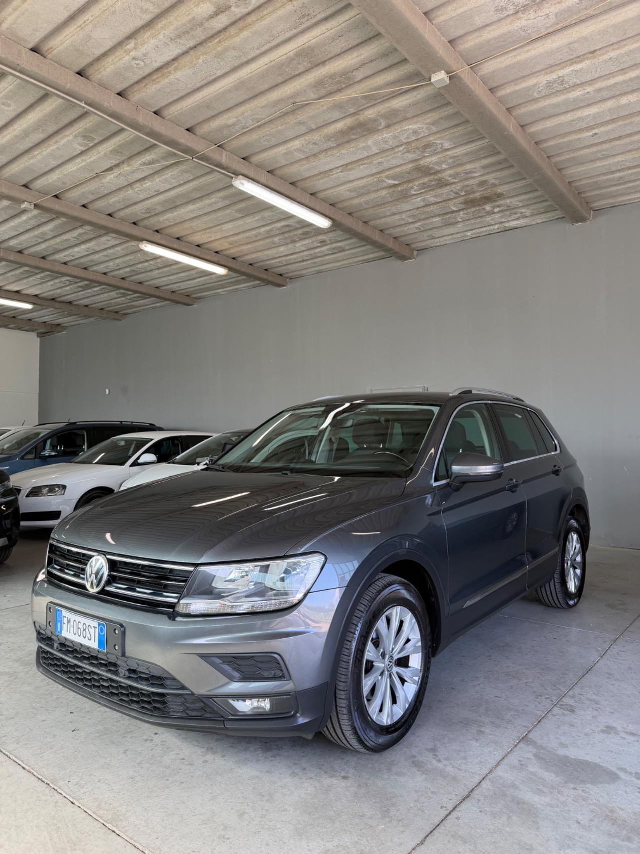Volkswagen Tiguan 2.0 TDI SCR DSG 4MOTION Business BMT