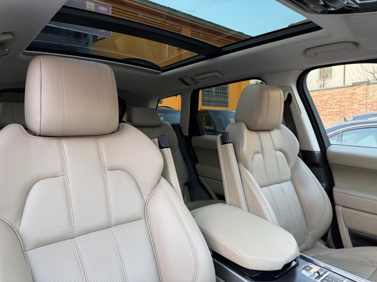 Land Rover Range Sport 3.0 TDV6 HSE Dynamic