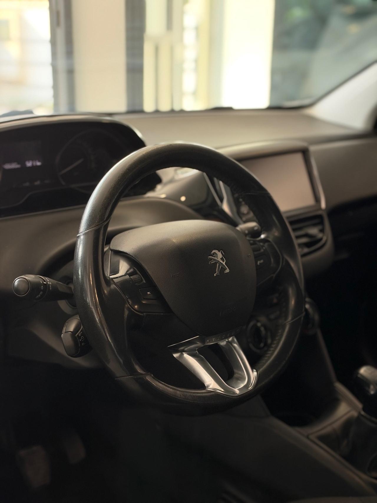 Peugeot 208 BlueHDi 75 5 porte Allure