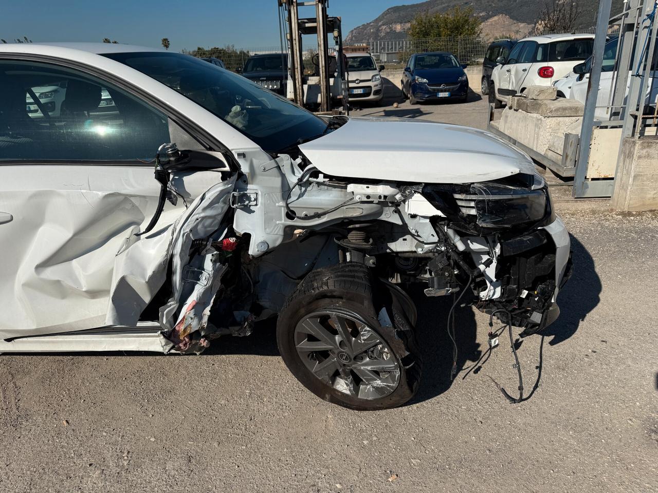 OPEL CORSA 2024 1.2 BENZ/GPL 75 CV *SINISTRATA