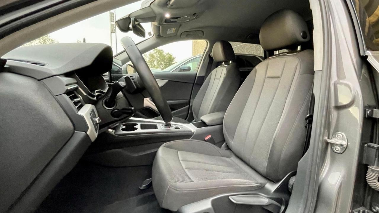 Audi A4 Avant 40 TDI S tronic line edition