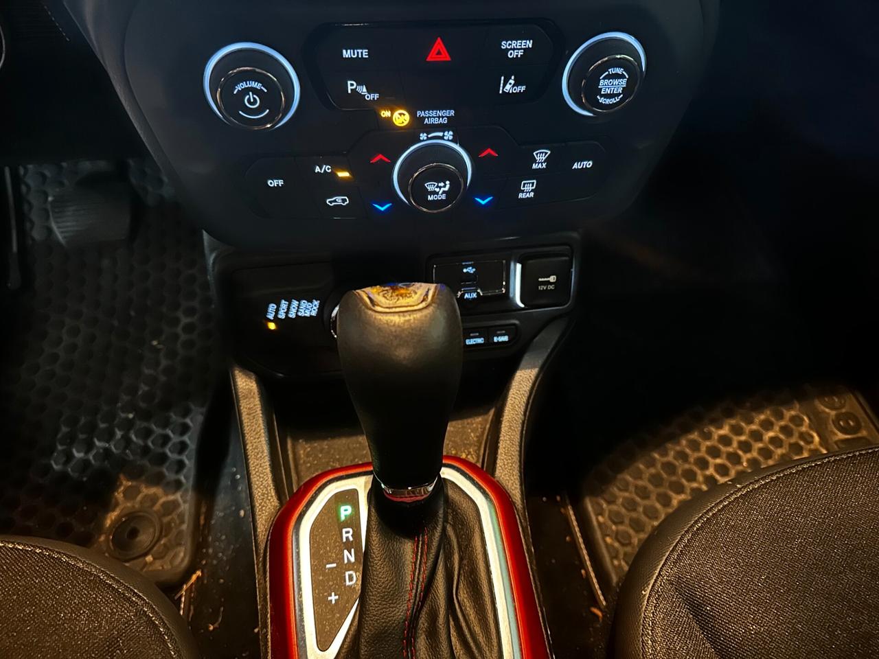 Jeep Renegade 1.3 T4 240CV PHEV 4xe AT6 Upland Cross